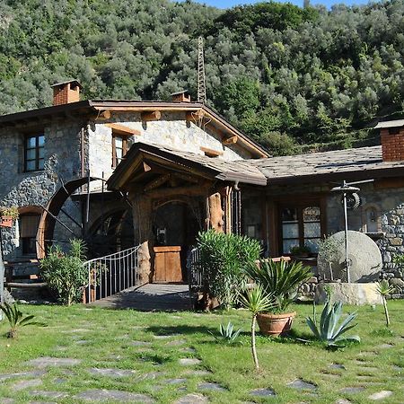 Le Macine Del Confluente Bed and Breakfast Badalucco Exteriör bild