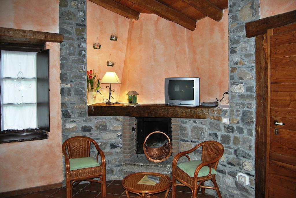 Le Macine Del Confluente Bed and Breakfast Badalucco Exteriör bild