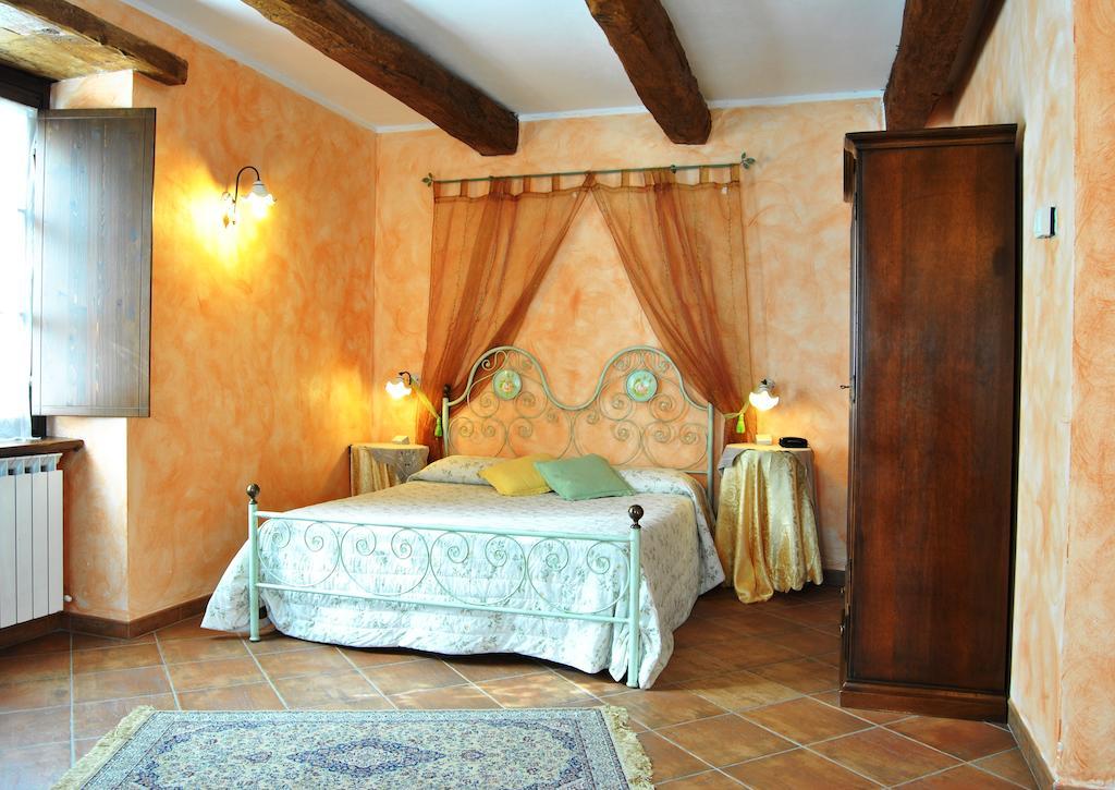 Le Macine Del Confluente Bed and Breakfast Badalucco Rum bild