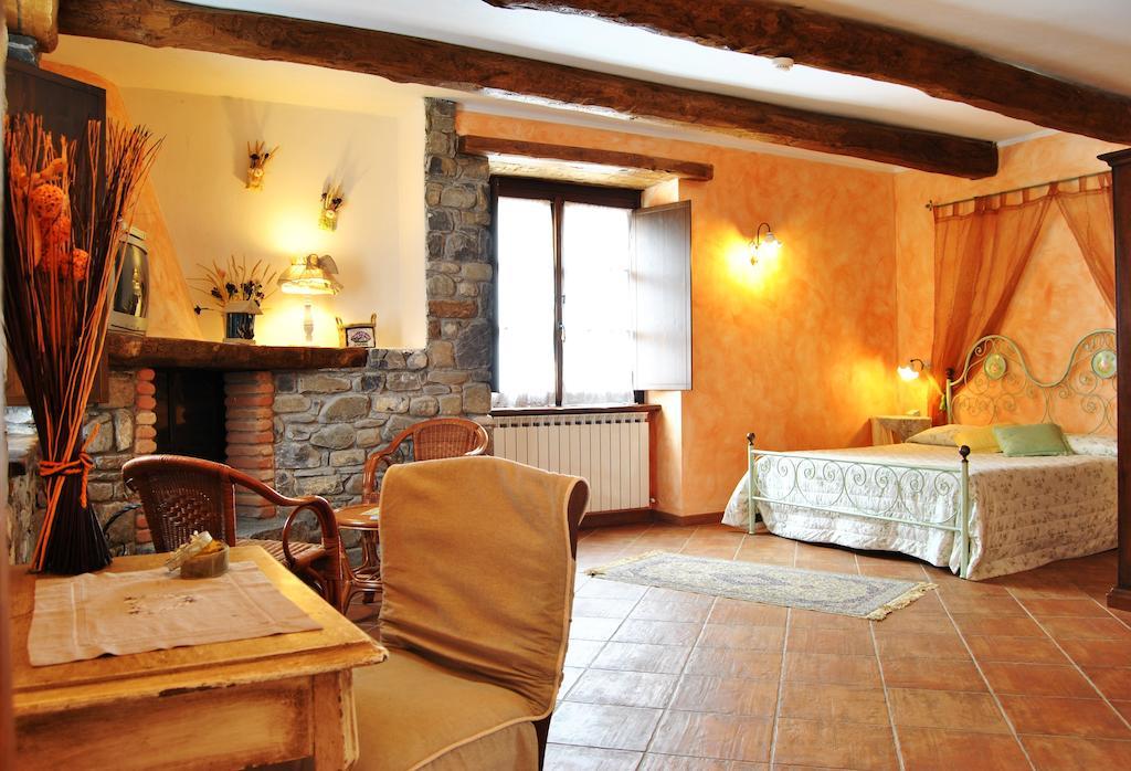 Le Macine Del Confluente Bed and Breakfast Badalucco Rum bild