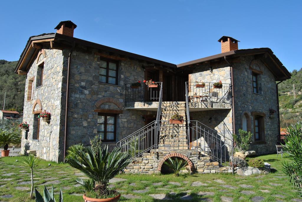Le Macine Del Confluente Bed and Breakfast Badalucco Exteriör bild