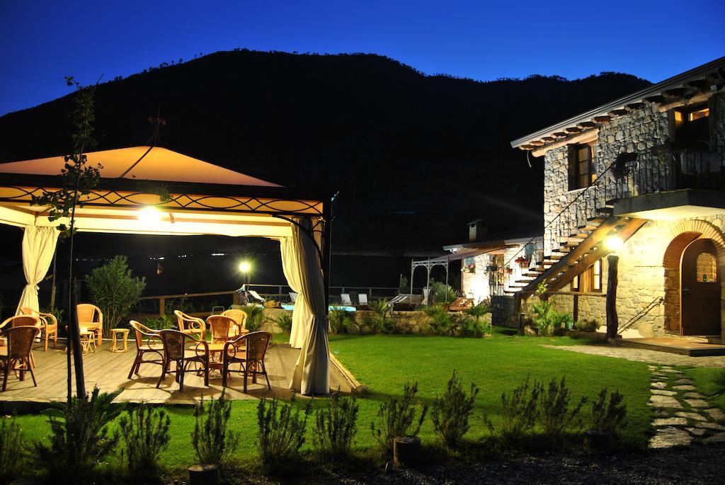 Le Macine Del Confluente Bed and Breakfast Badalucco Exteriör bild
