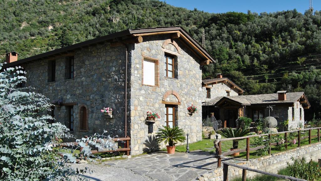 Le Macine Del Confluente Bed and Breakfast Badalucco Exteriör bild