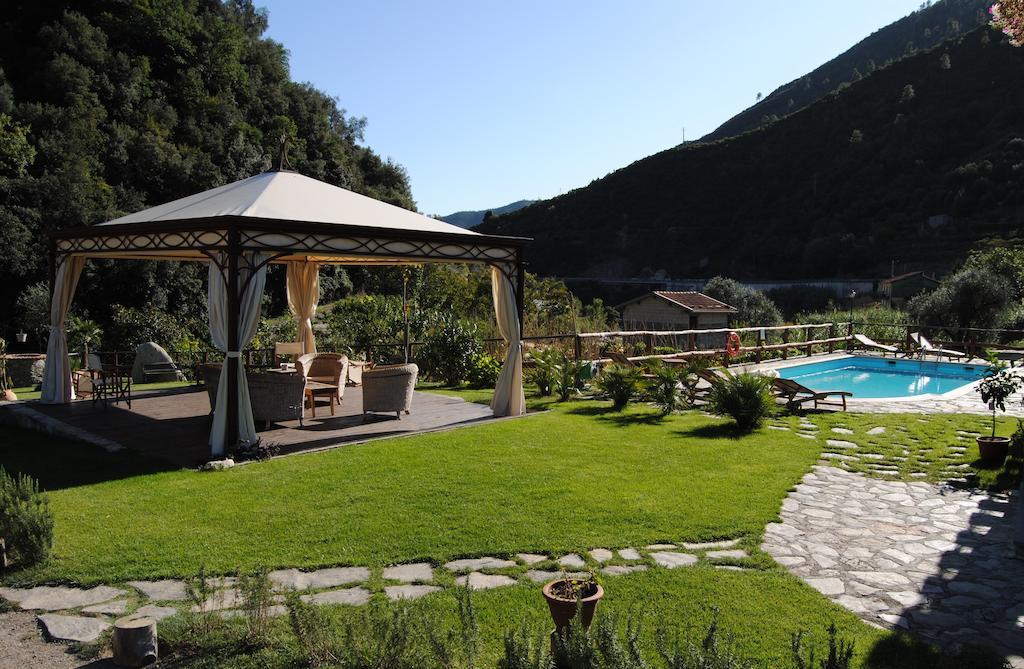 Le Macine Del Confluente Bed and Breakfast Badalucco Exteriör bild