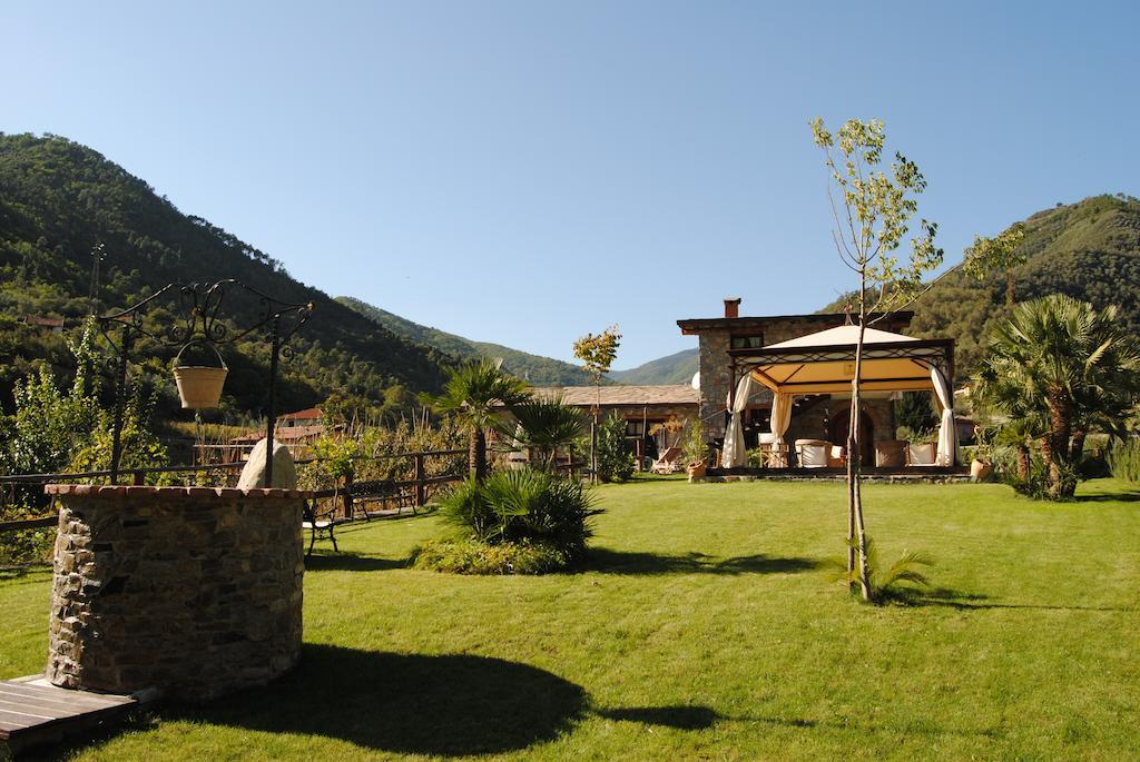 Le Macine Del Confluente Bed and Breakfast Badalucco Exteriör bild